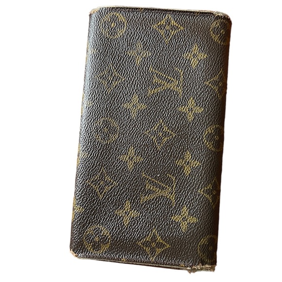 AUTHENTIC Louis Vuitton Monogram wide wallet - Picture 2 of 4